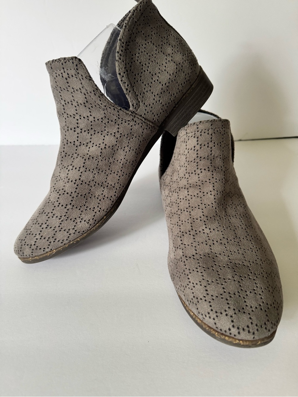 DR SCHOLLS Women’s 10 Perforated Booties Cowboy Line Dance Boots Gray
